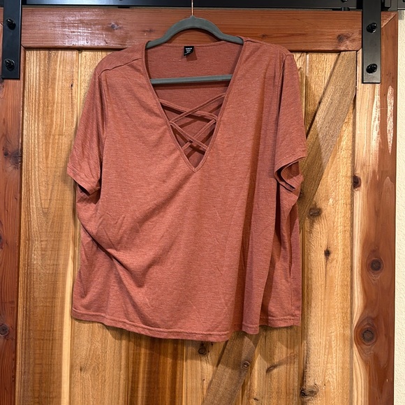 SHEIN Tops - SHEIN curve 2XL top with lattice neckline